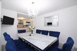 Dining Room- click for photo gallery